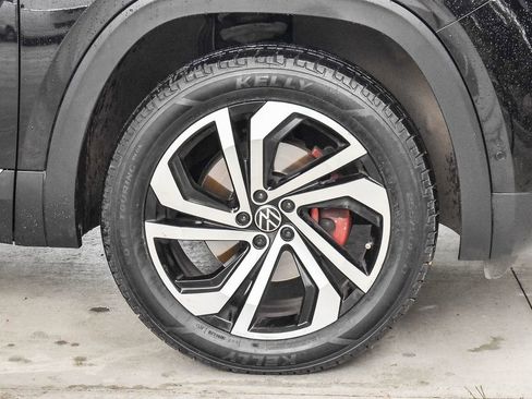 Used 2021 Volkswagen Atlas SEL Premium image 10