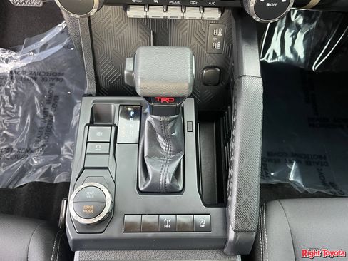 Certified 2025 Toyota Tacoma PreRunner RWD image 31