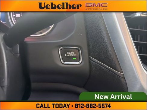 Used 2021 GMC Acadia SLE w/ Driver Convenience Package image 27