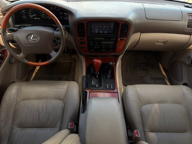 Used 2001 Lexus LX 470 4WD image 9