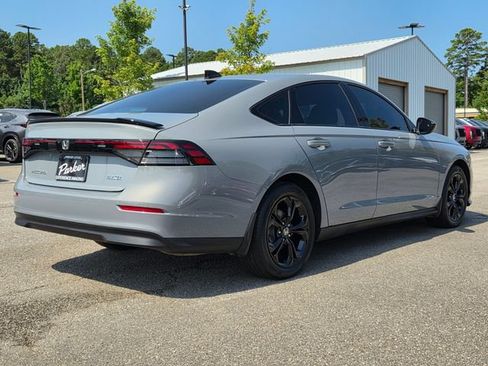 Used 2025 Honda Accord SE image 5