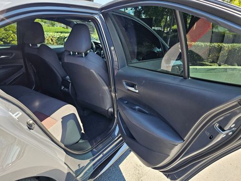 Used 2024 Toyota Corolla SE image 27