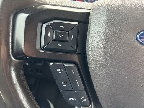 Used 2019 Ford Expedition Limited w/ Equipment Group 301A image 11