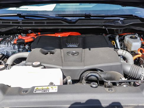 New 2025 Toyota Sequoia Platinum image 14