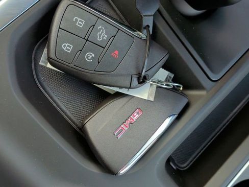 New 2026 GMC Sierra 1500 SLT image 53