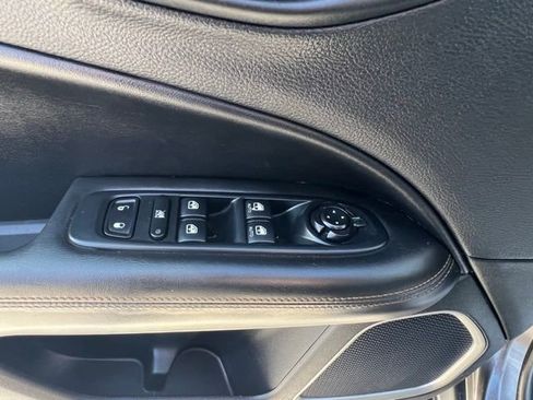 Used 2018 Jeep Compass Limited w/ Navigation Group image 10