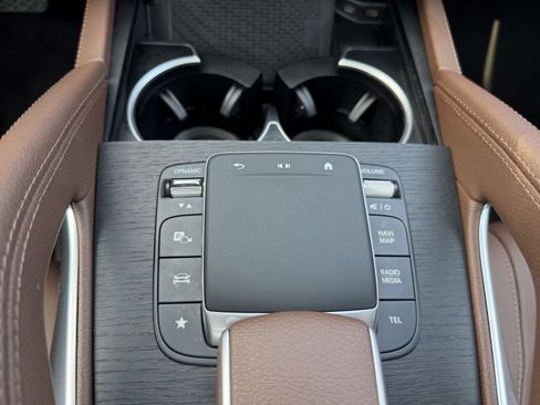 Certified 2024 Mercedes-Benz GLE 350 4MATIC image 26
