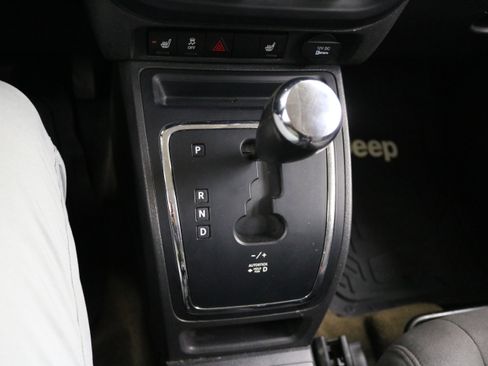 Used 2016 Jeep Patriot Latitude image 16