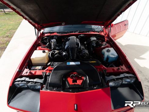 Used 1991 Chevrolet Camaro Z28 RWD image 50