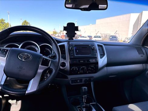 Used 2013 Toyota Tacoma 4x4 Double Cab w/ TRD Off-Road Pkg image 13