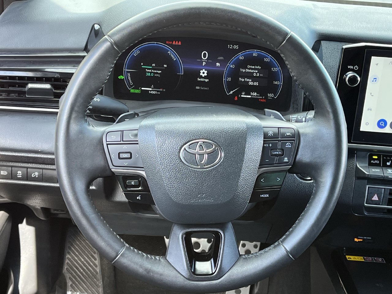 Used 2025 Toyota Camry XSE FWD image 11