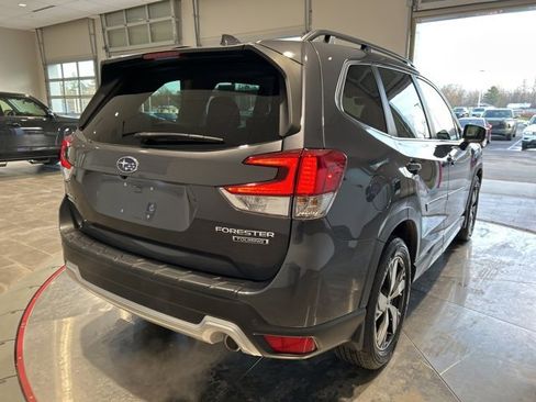 Used 2020 Subaru Forester Touring image 6