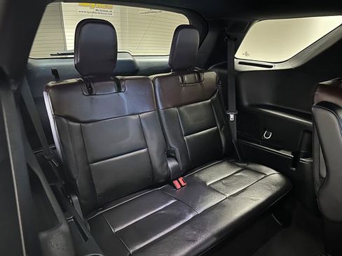 Used 2023 Ford Explorer Platinum w/ Technology Package AWD/4WD image 24