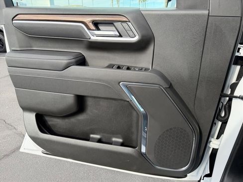 New 2026 Chevrolet Silverado 1500 LT Trail Boss image 9