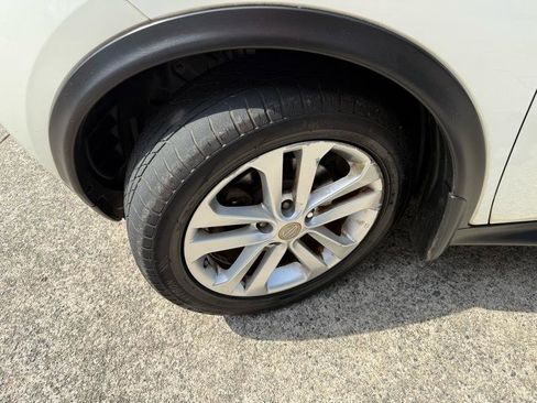 Used 2015 Nissan Juke SV FWD image 16