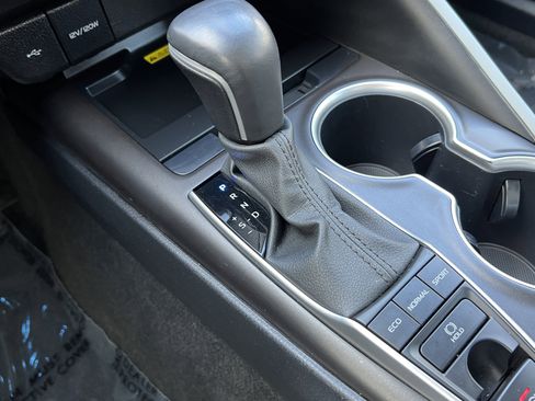 Used 2023 Toyota Camry XLE w/ Cold Weather Package image 30