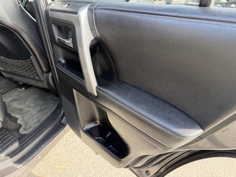 Used 2015 Toyota 4Runner Limited RWD image 17