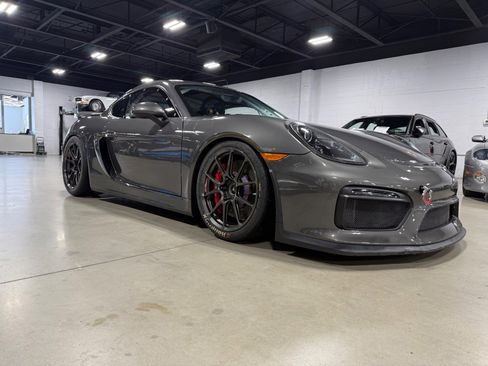 Used 2016 Porsche Cayman GT4 image 15