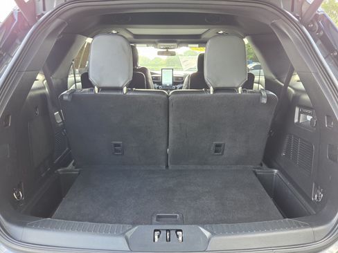 Used 2022 Ford Explorer ST w/ Equipment Group 401A AWD/4WD image 14