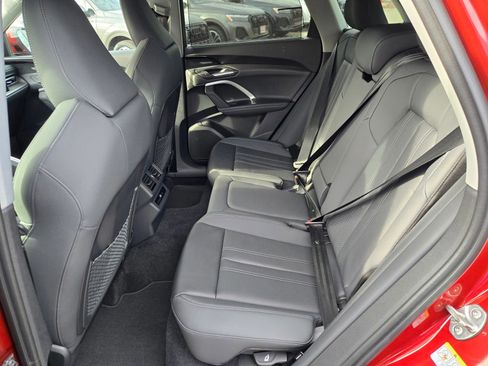 New 2025 Audi Q5 Premium Plus AWD/4WD image 10