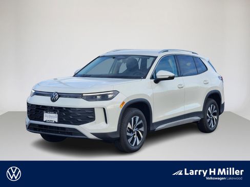 New 2026 Volkswagen Tiguan S image 1