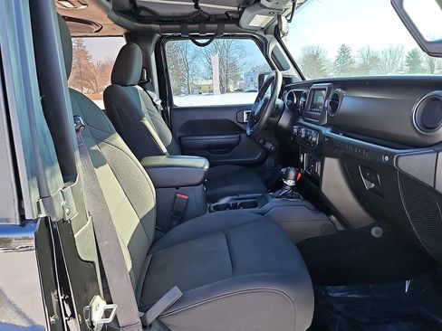 Used 2022 Jeep Wrangler Sport image 14