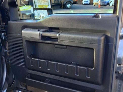Used 2011 Ford F350 Lariat w/ Lariat Interior Pkg image 21
