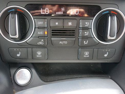 Used 2018 Audi Q3 2.0T Premium w/ Convenience Package image 23