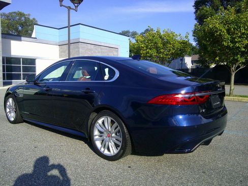 Used 2023 Jaguar XF R-Dynamic SE AWD/4WD image 30