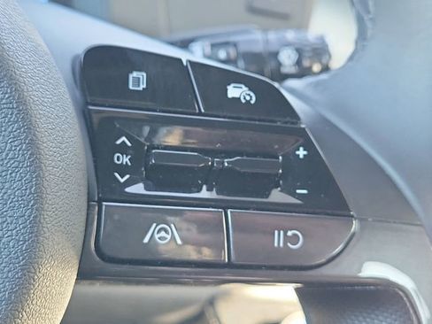 Used 2025 Hyundai Elantra Sport image 24