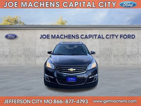 Used 2017 Chevrolet Traverse LT image 8