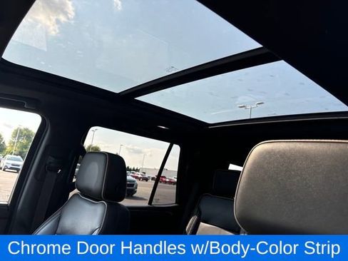 Used 2021 GMC Yukon SLT w/ SLT Luxury Plus Package image 18