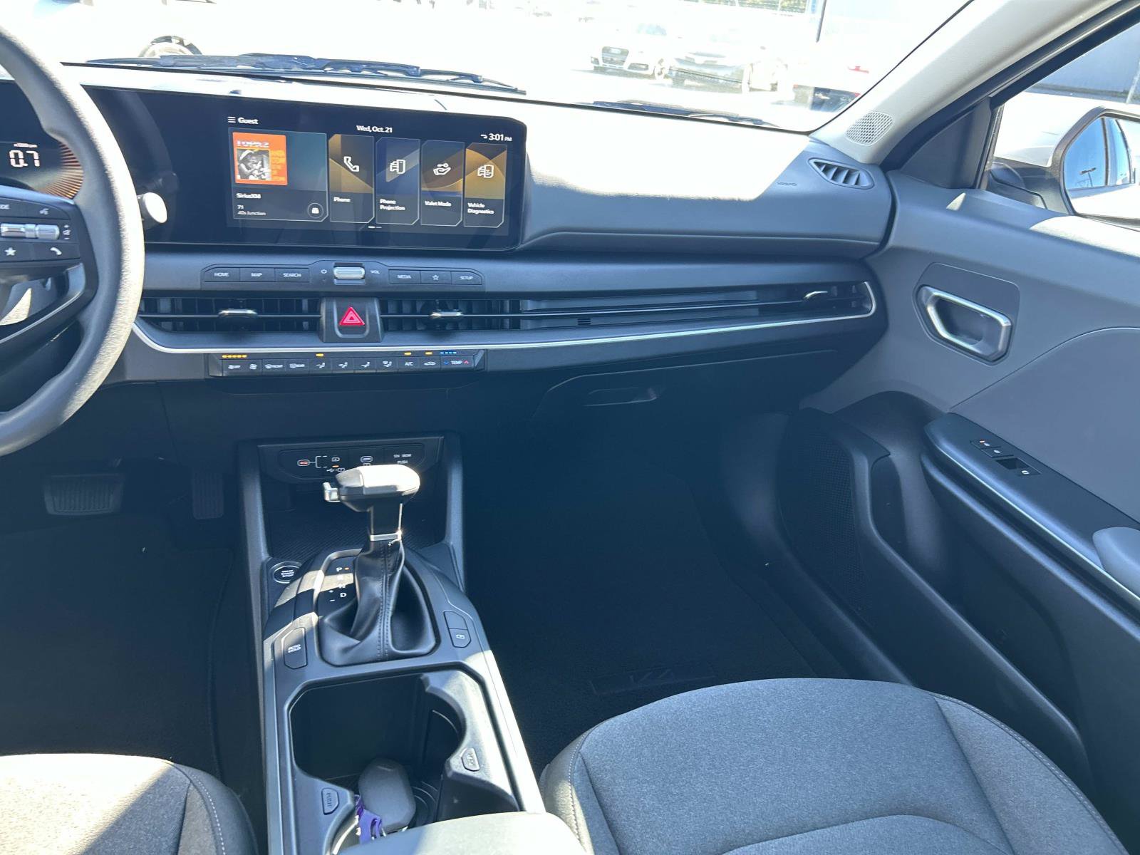 Used 2025 Kia K4 FWD image 17