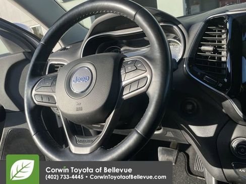 Used 2020 Jeep Cherokee Limited image 22