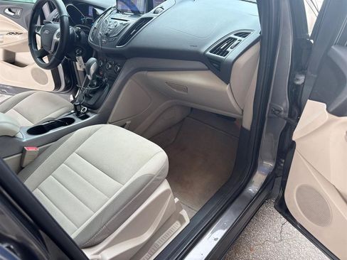 Used 2015 Ford Escape SE FWD image 10