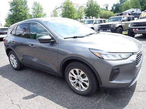 Used 2023 Ford Escape Active AWD/4WD image 8