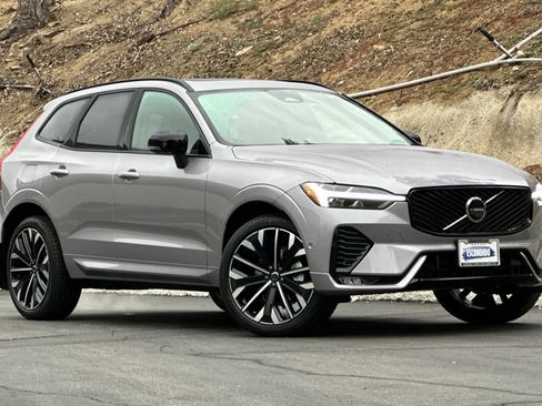 New 2026 Volvo XC60 B5 Ultra image 2