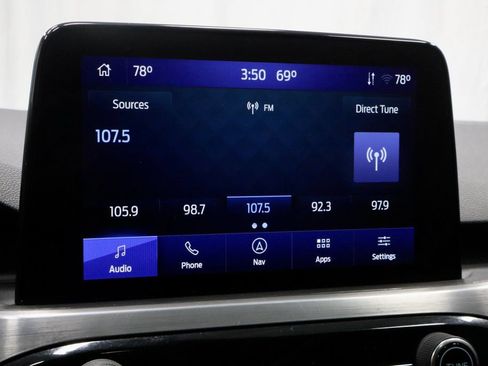 Certified 2022 Ford Escape Titanium image 4