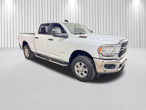 Used 2024 RAM 2500 Big Horn AWD/4WD image 2