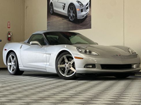 Used 2007 Chevrolet Corvette Convertible w/ Preferred Equipment Group RWD image 10