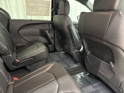 New 2026 Chrysler Voyager LX image 34