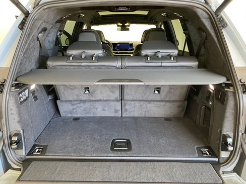 New 2026 BMW X7 xDrive40i w/ M Sport Package image 31