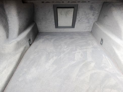 Used 2013 BMW 750Li xDrive image 25