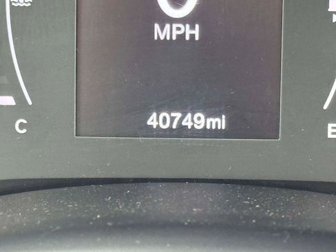 Used 2023 Jeep Renegade Latitude image 22