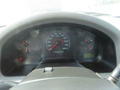 Used 2006 Ford F150 XL RWD image 21