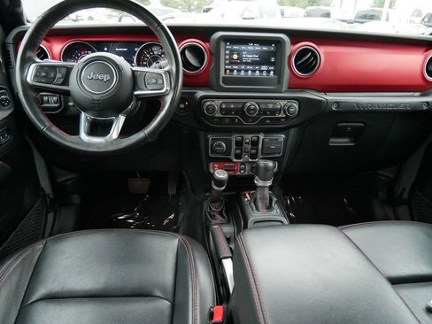 Used 2021 Jeep Wrangler Unlimited Rubicon w/ Cold Weather Group AWD/4WD image 15