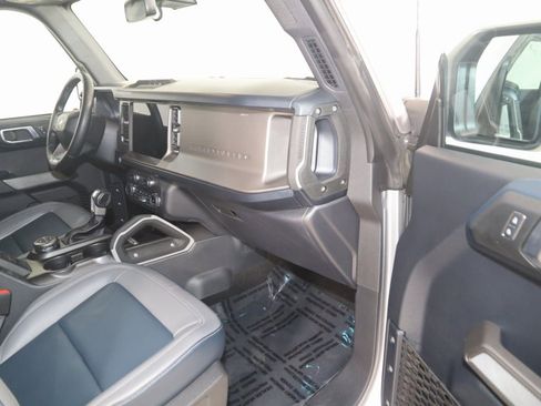 Used 2022 Ford Bronco Outer Banks image 47