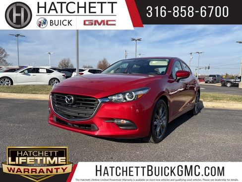 Used 2018 MAZDA MAZDA3 Touring image 1