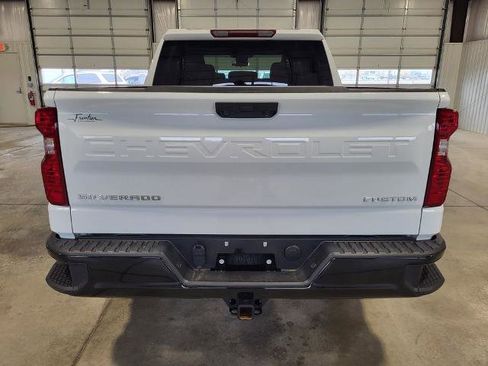 Used 2025 Chevrolet Silverado 1500 Custom Trail Boss AWD/4WD image 4