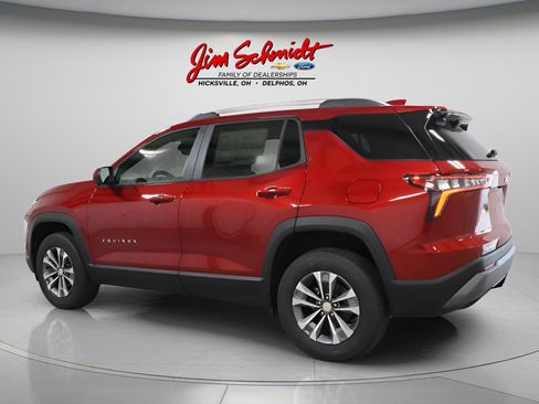 New 2026 Chevrolet Equinox LT FWD image 4
